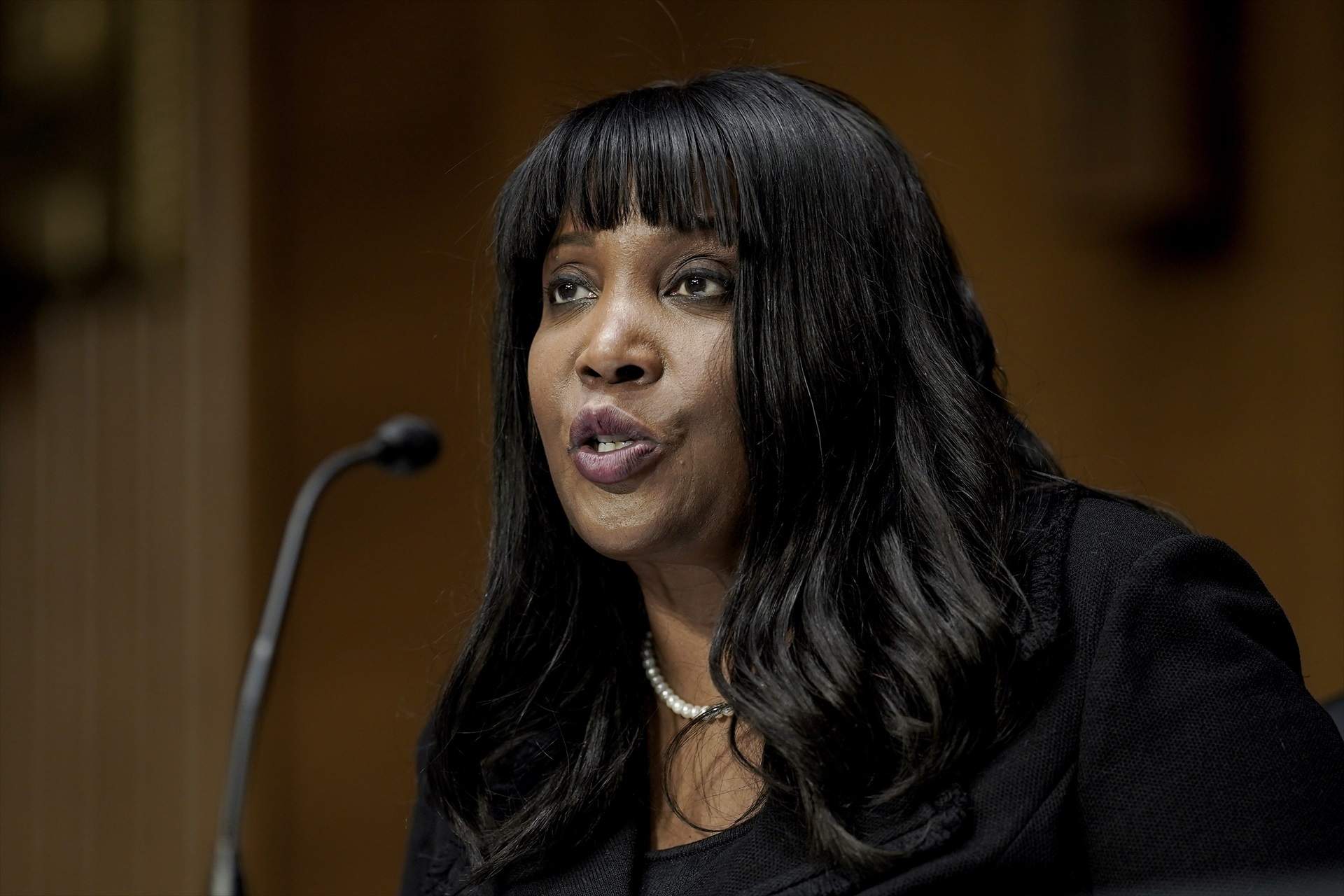Crece el acoso de Trump a la Fed: destituye a la gobernadora a Lisa Cook, nombrada por Biden
