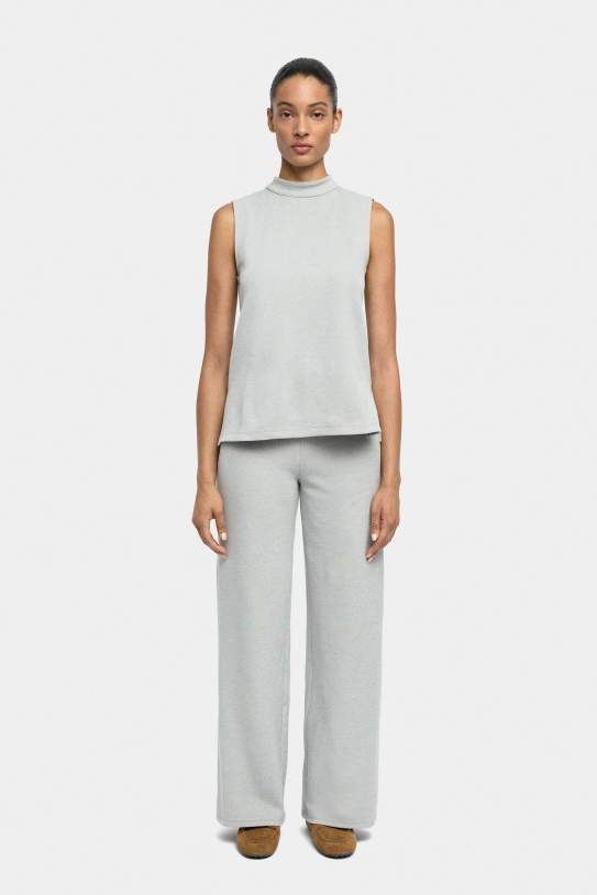 Pantalón con textura y cintura elástica Pantalón con textura y cintura elástica