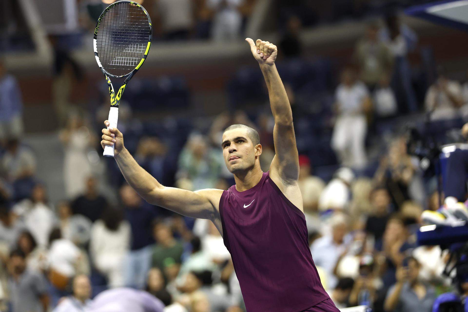 Carlos Alcaraz se convierte en marine y tumba al gigante Opelka en su debut en el US Open