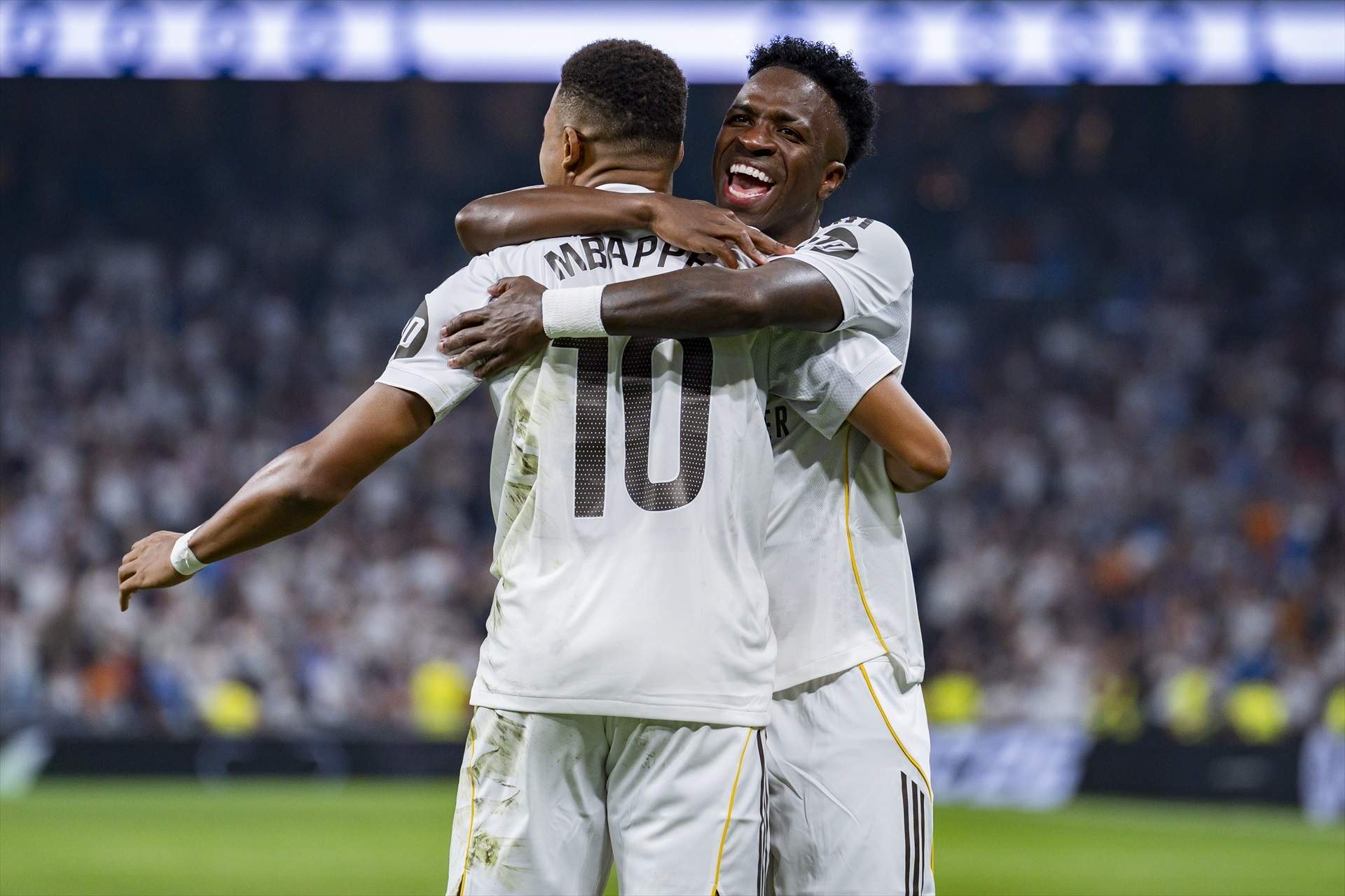 Els fisios del Reial Madrid adverteixen Xabi Alonso que el pitjor arriba ara amb Mbappé i Vinicius