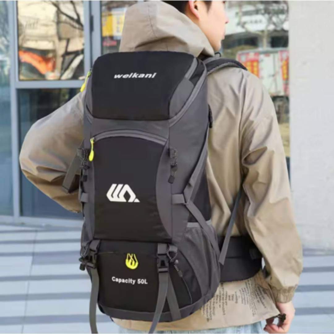 La motxilla de 50 L per a muntanya i viatges que sembla de The North Face però costa menys de 12 €