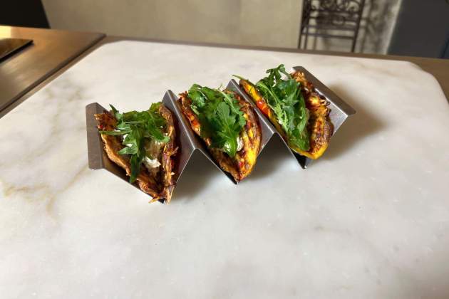 Taco de pebrots vermells Ada Parellada Foto Martí Torres Taco de pebrots vermells Ada Parellada Foto Martí Torres