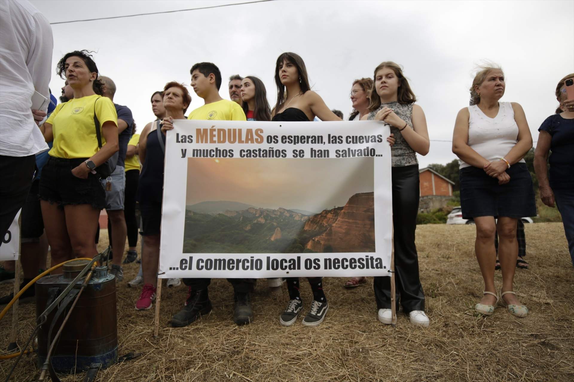 Pancartas durante la visita de Felipe VI a Las Médulas / Europa Press Pancartas durante la visita de Felipe VI a Las Médulas / Europa Press
