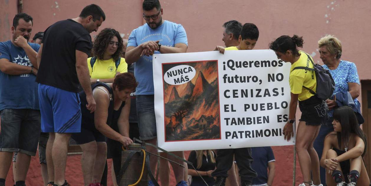 Vecinos de las zonas afectadas por los incendios lamentan que la visita ...