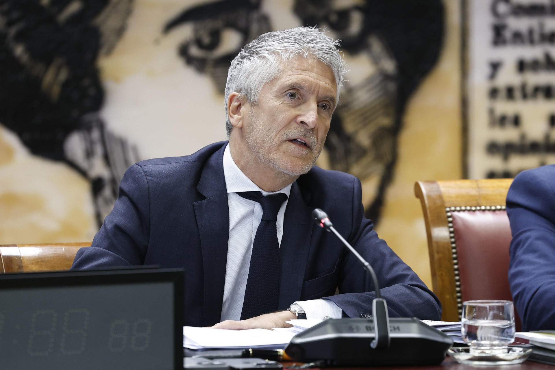 Marlaska acusa al PP de "distorsionar la realidad y enmascarar sus errores" en los incendios