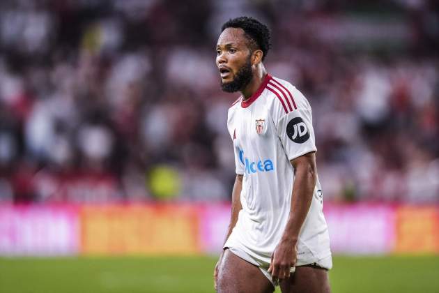 EuropaPress 6916111 chidera ejuke of sevilla fc looks on during the spanish league laliga ea EuropaPress 6916111 chidera ejuke of sevilla fc looks on during the spanish league laliga ea