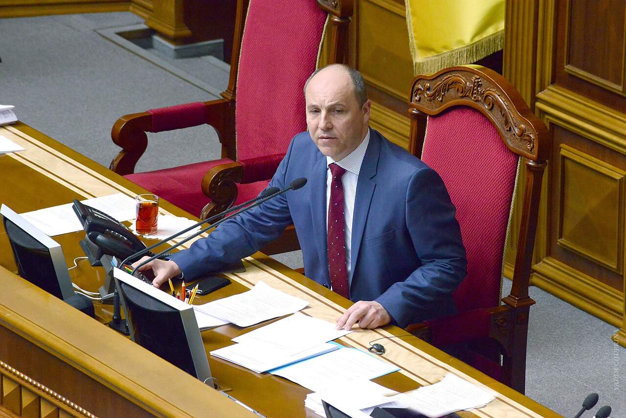 Asesinan a tiros en Leópolis al expresidente del parlamento ucraniano Andrii Parubii