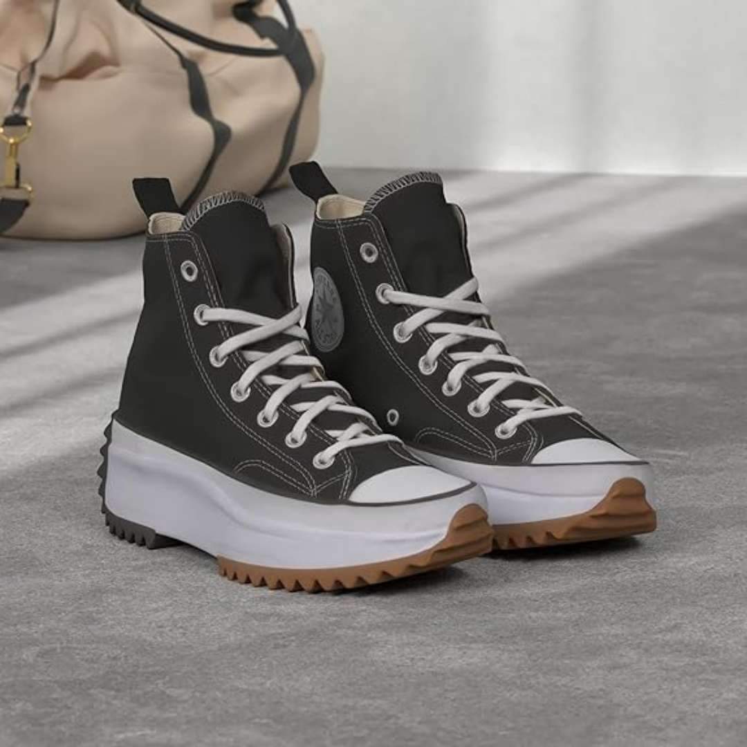 Així són les Converse Run Star Hike Platform, les sneakers de plataforma que trepitgen fort aquesta temporada