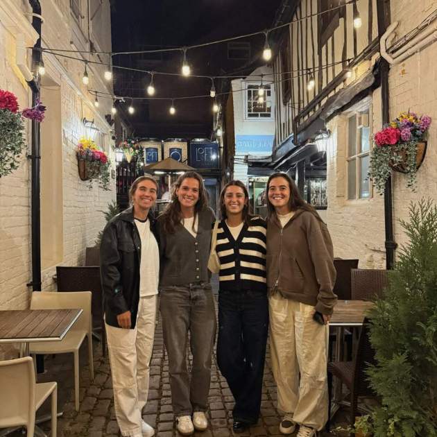 Jana Fernández amb Mariona Caldentey i Laia Codina / Instagram Jana Fernández amb Mariona Caldentey i Laia Codina / Instagram