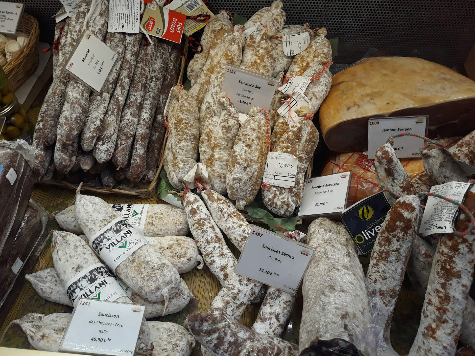 Secallona, fuet y longaniza: ¿por qué saben tan diferente si es la misma carne?