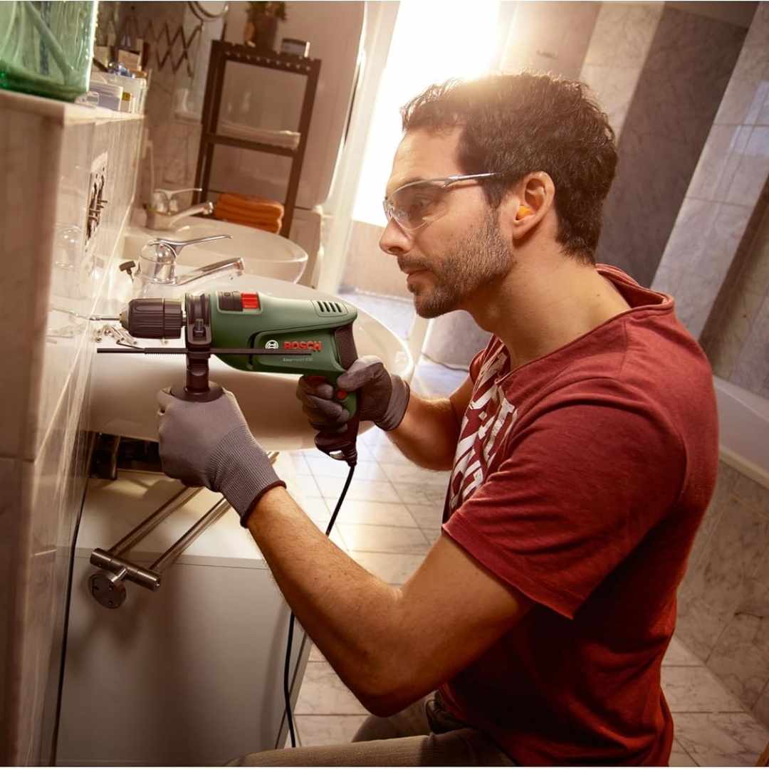 Amazon revienta el precio de la taladradora Bosch más vendida: 630W y maletín por mucho menos