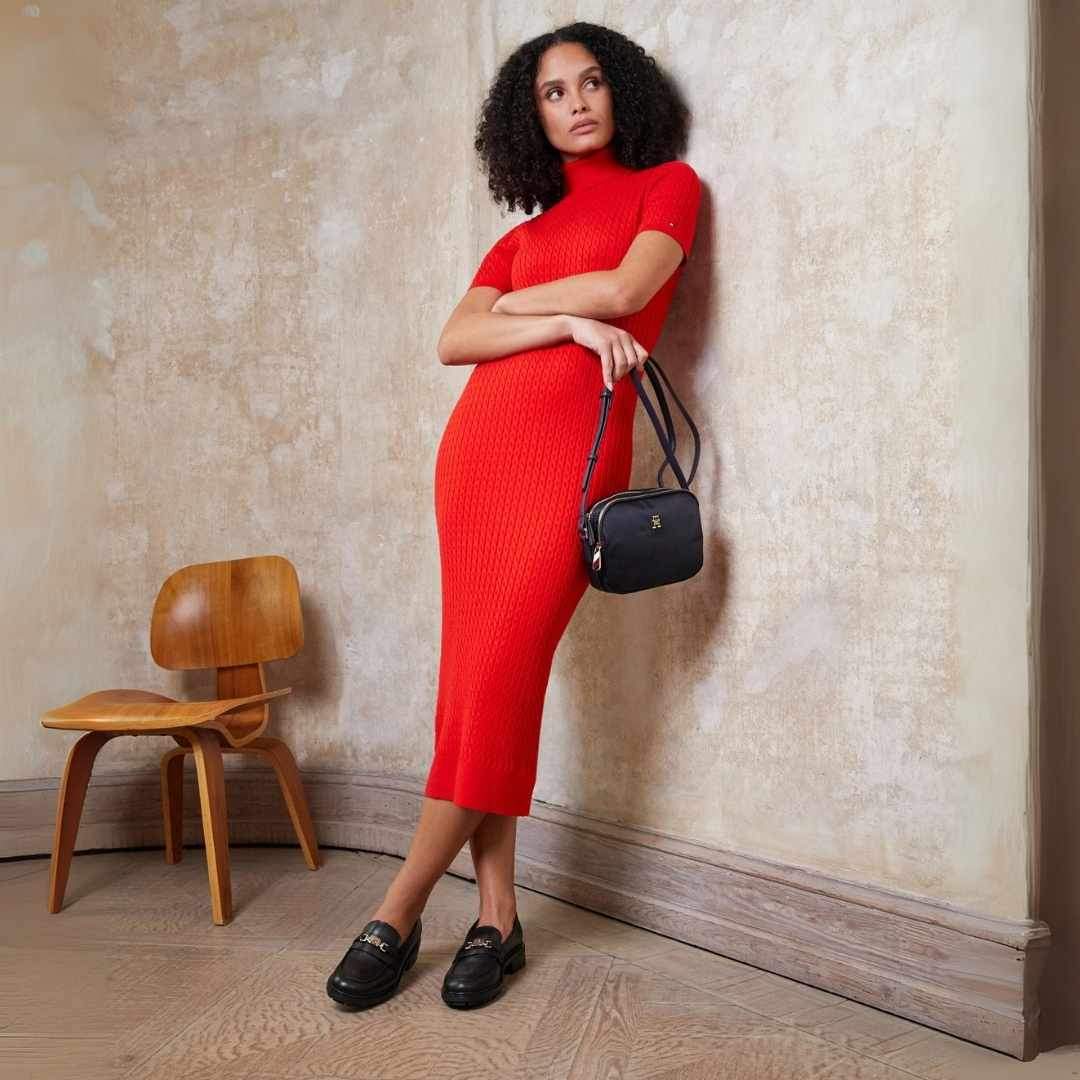 Este bolso de Tommy Hilfiger es el accesorio más versátil para la oficina y el fin de semana