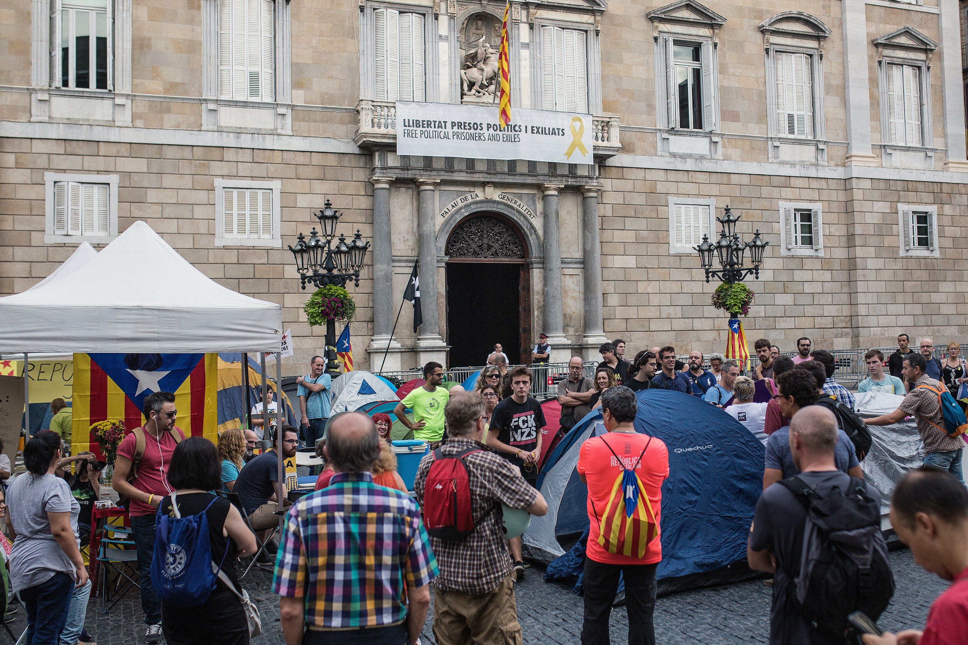 Los acampados, a punto para defender la escuela catalana