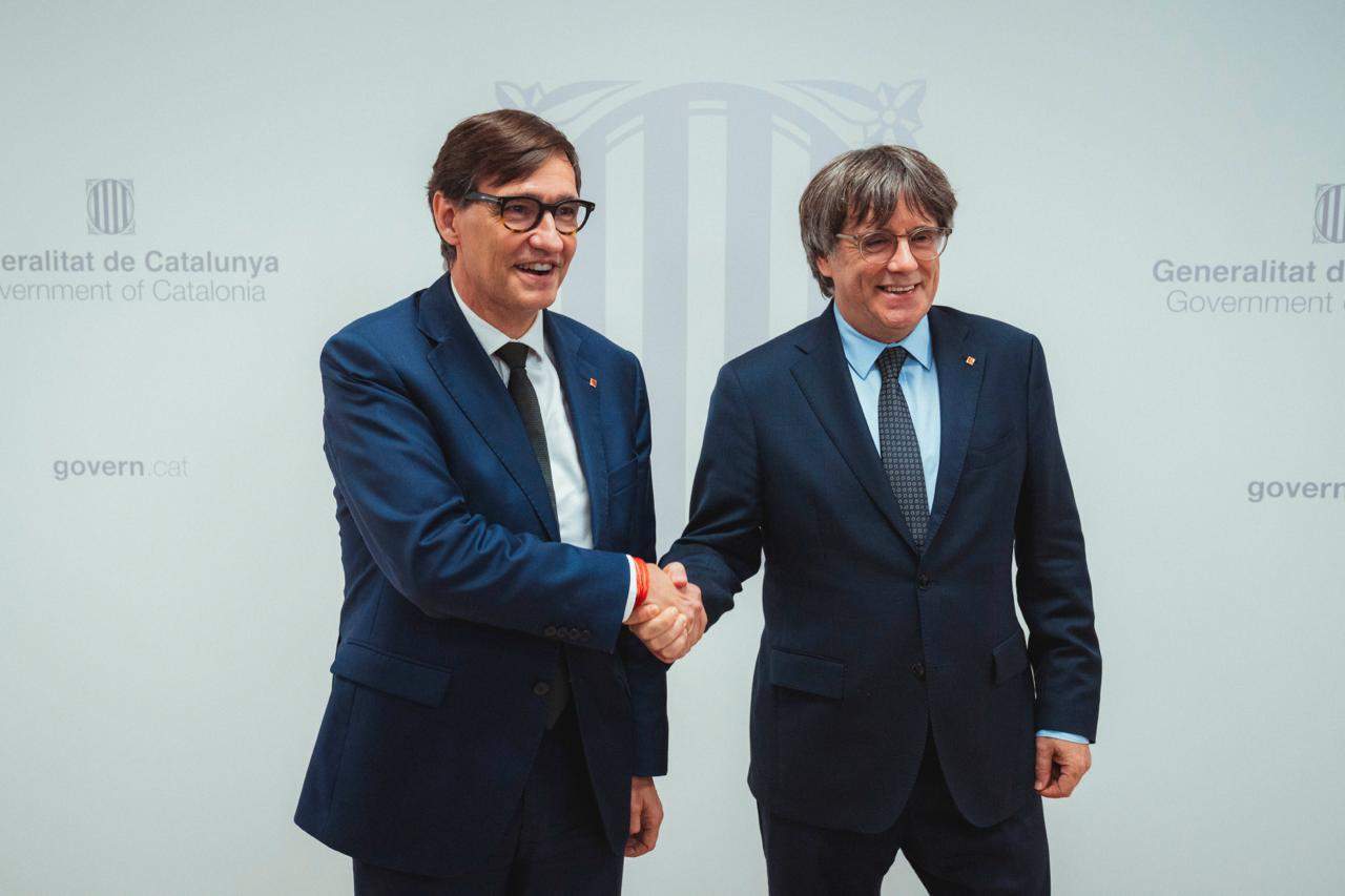 Puigdemont utilitza la trobada amb Illa a Brussel·les per desmentir el discurs del PSC sobre la "normalitat"