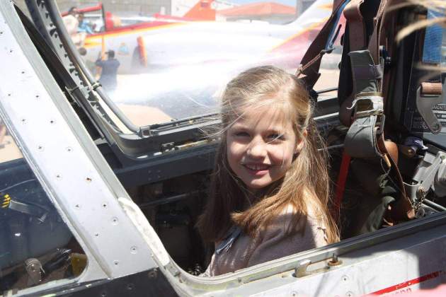 Elionor en un avió Elionor en un avió