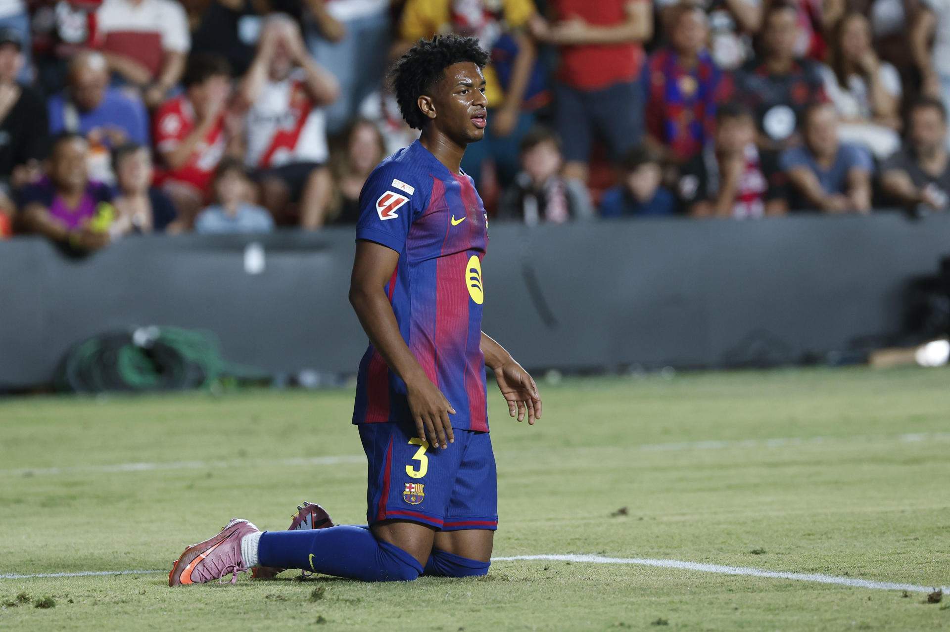 Flick avisa en el Barça: hi ha un problema molt seriós amb Balde