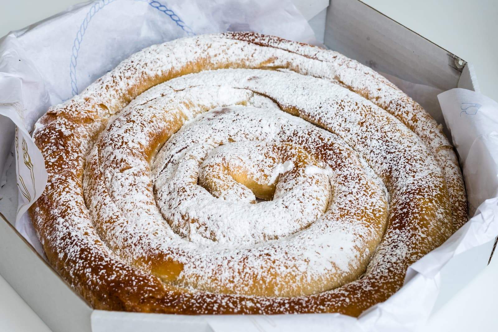Cómo hacer una ensaimada en casa: dulce, salada o tradicional