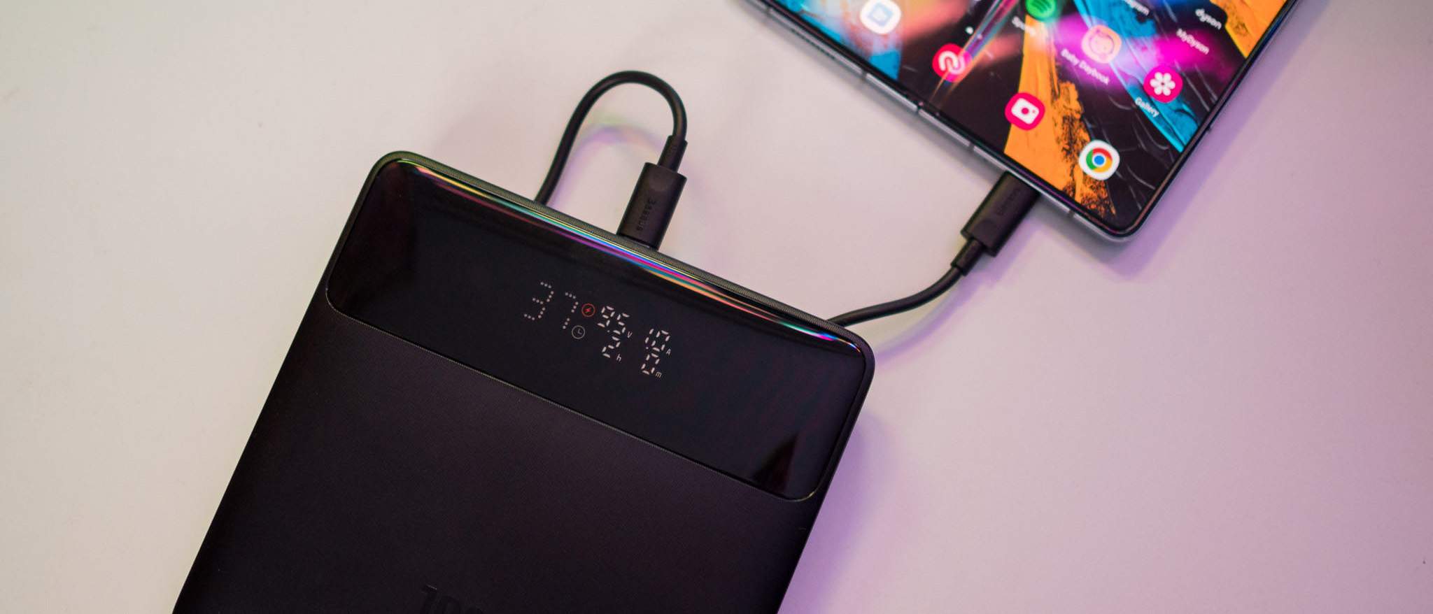 Una bateria portàtil de 20.000 mAh amb càrrega ràpida que avui val la meitat