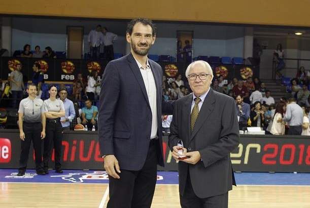 Vicenç Sanchís, con Jorge Garbajosa Vicenç Sanchís, con Jorge Garbajosa
