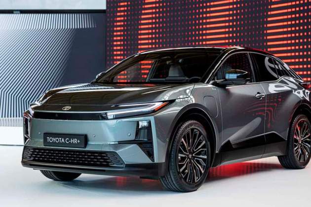 Toyota C HR+