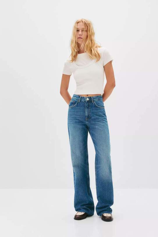 Jeans rectos tiro alto1 Jeans rectos tiro alto1