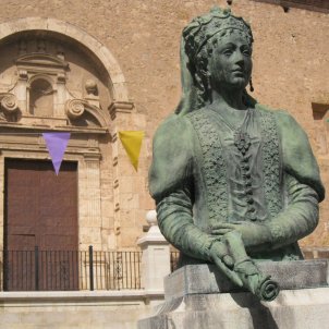 Dames reines abadesses Maria de Luna a Sant Martí sogorb enfo wikipedia