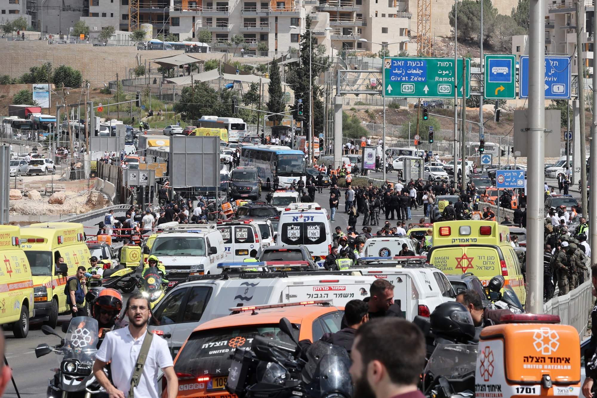 Atac terrorista a Jerusalem amb almenys 6 morts i 12 ferits