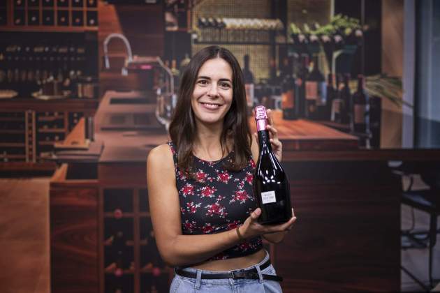 LAURA SERRANO - MARTA CASAS mujer del vino del mes / Foto: Montse Giralt