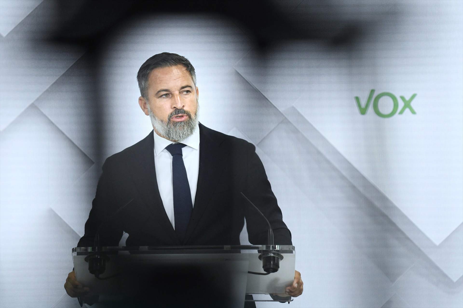 Vox se querella contra Sánchez, tres ministros y cinco presidentes autonómicos por los incendios