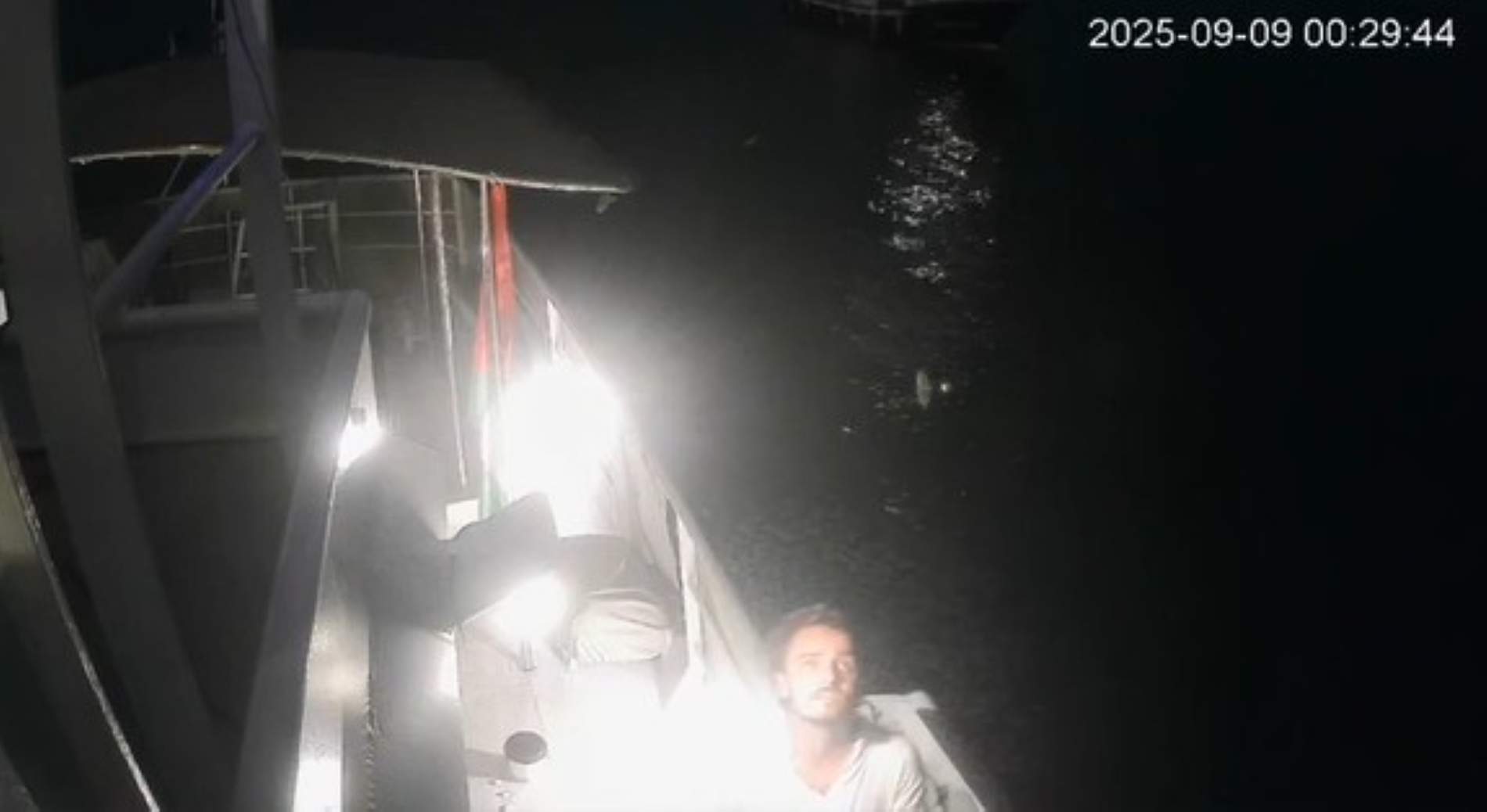 Explosions, àcid i drons: la Global Sumud Flotilla denuncia nous atacs en la seva ruta cap a Gaza