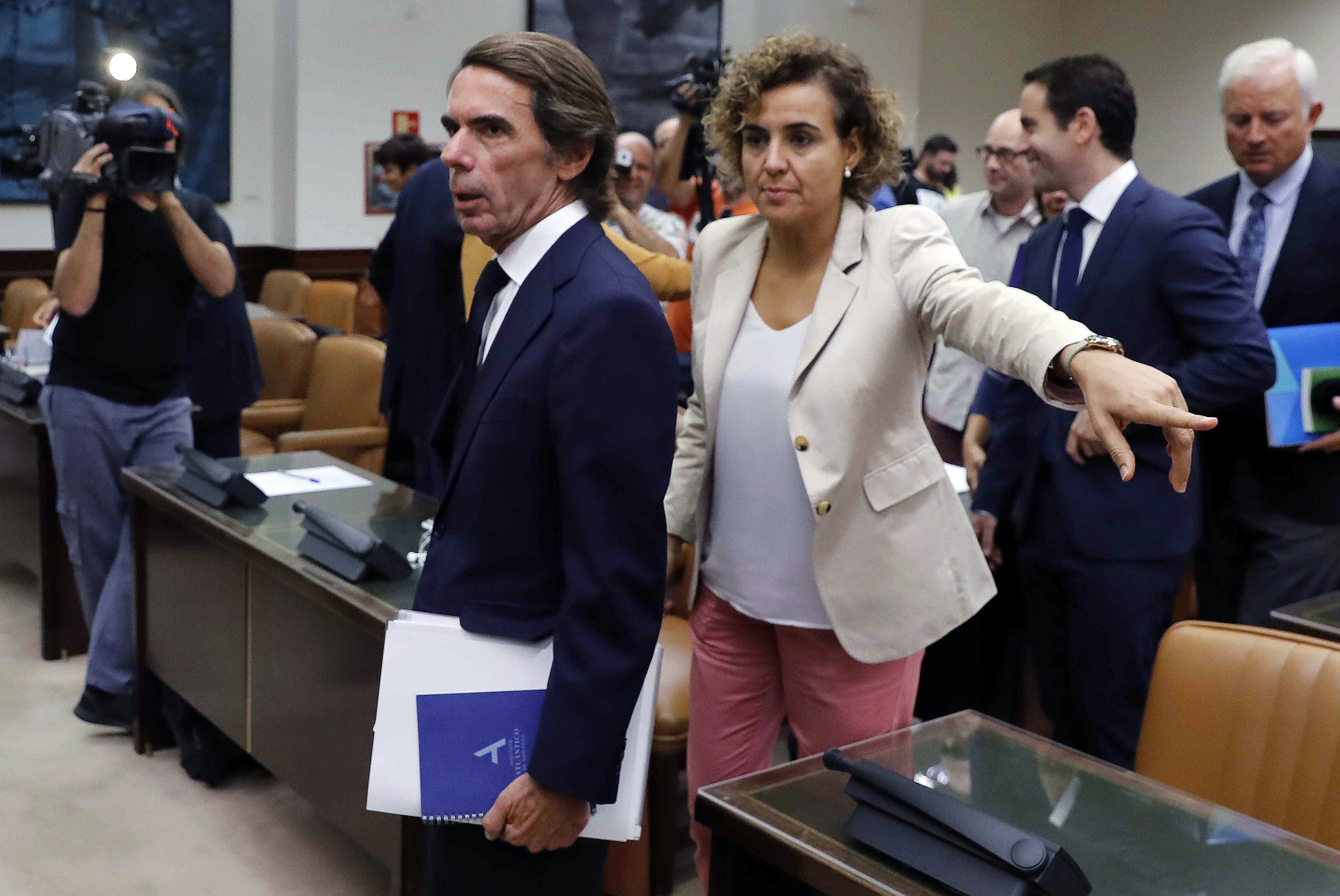 Vídeo: Comparecencia íntegra de Aznar