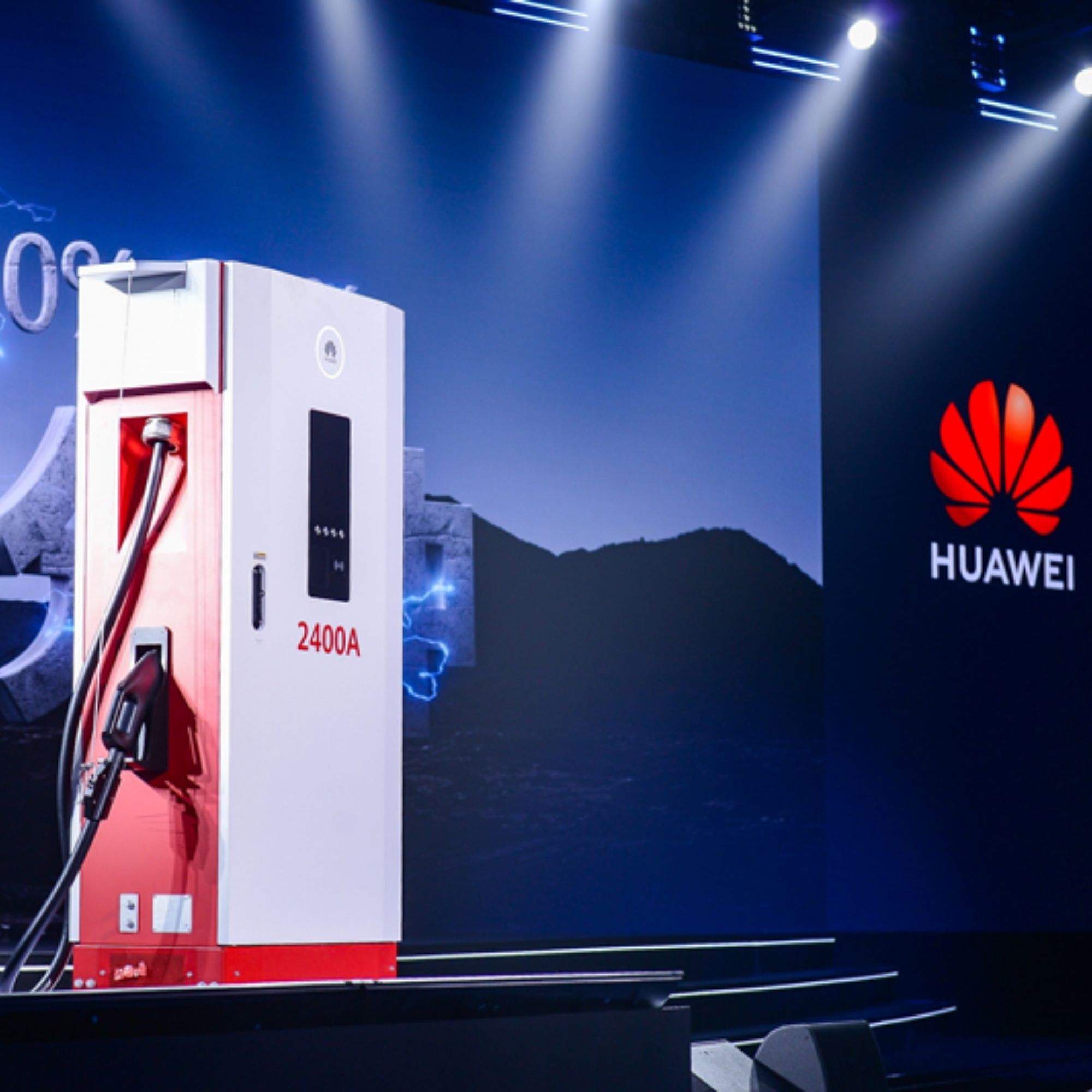 La primera estación de carga de 100 MW ya está disponible: lo ha hecho HUAWEI y tiene una importante misión