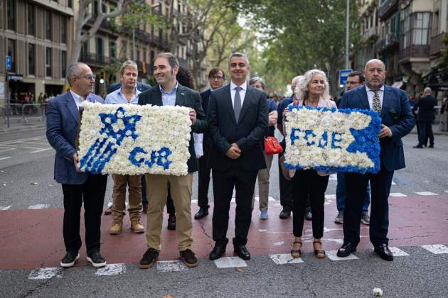 comunidad judía ofrenda floral festividad 2025