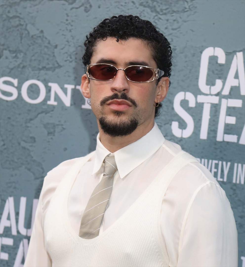 Bad Bunny admite que excluye los EE.UU. de su gira mundial por miedo a batidas migratorias en sus conciertos