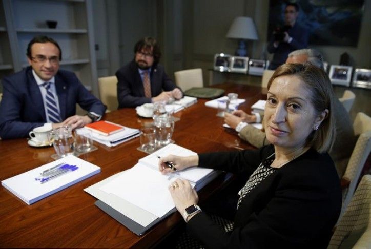 Josep Rull i Ana Pastor s'han reunit avui a Madrid / EFE