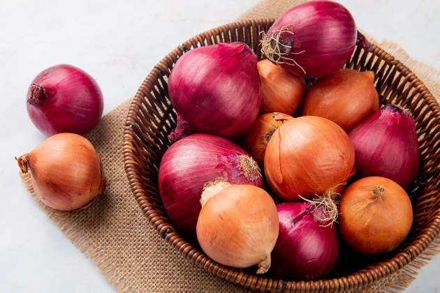 Una cesta con muchas cebollas / Foto: Pixabay Una cesta con muchas cebollas / Foto: Pixabay