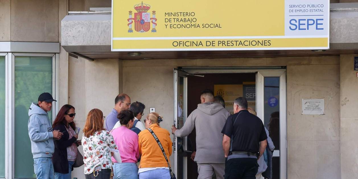 Exterior de una oficina de la Seguridad Social | Europa Press