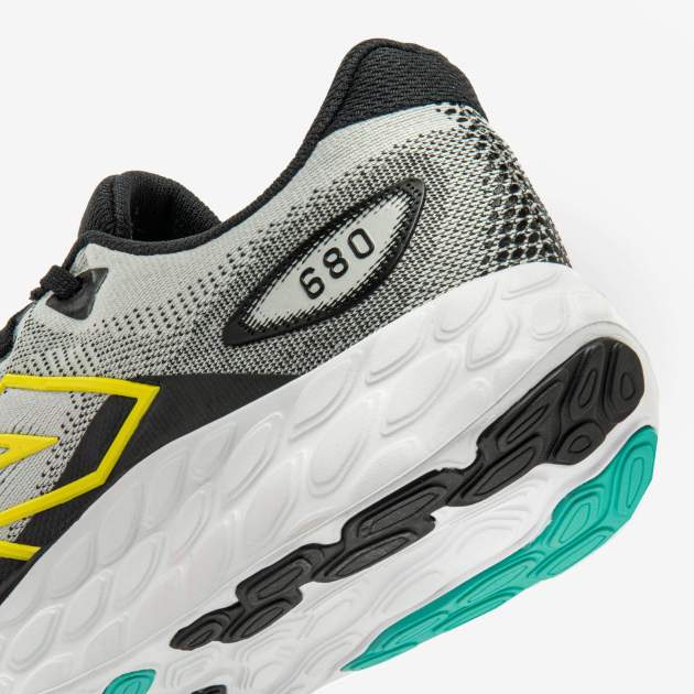 New Balance Fresh Foam X 680 V8