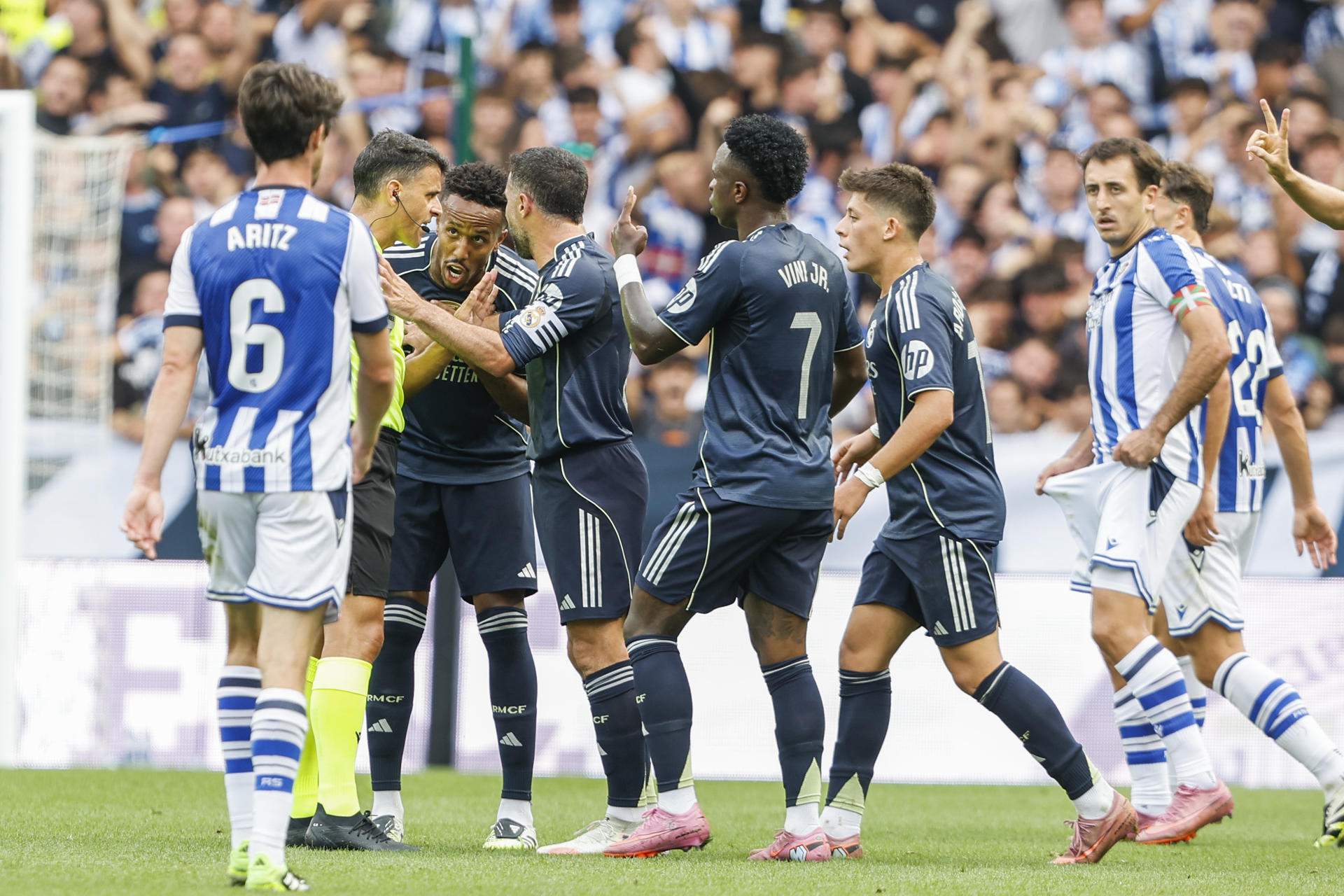 El Real Madrid prepara un dosier para denunciar a los árbitros ante la FIFA
