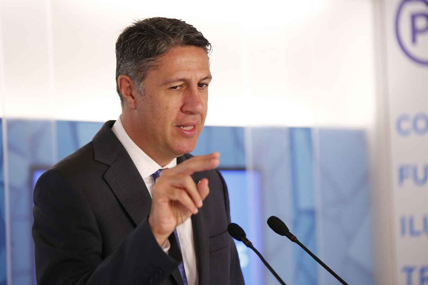 Albiol: "El Govern lleva a Catalunya hacia un callejón sin salida"