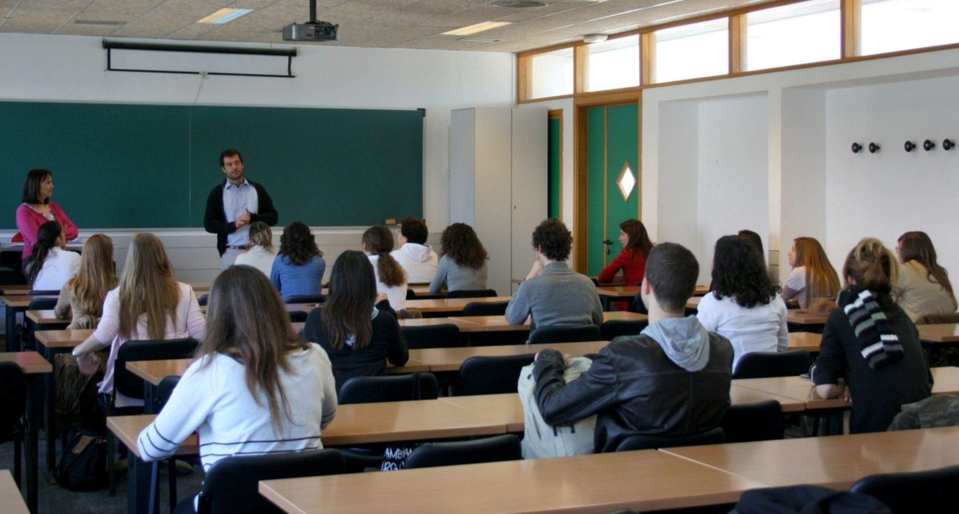 Vox incrementa l'atac contra el català a l'escola balear: ara vol tombar el decret de mínims
