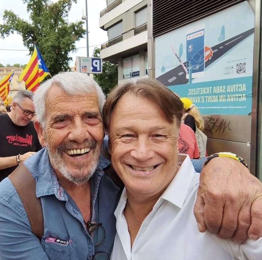 Joan Crosas i Martí Peraferrer, Instagram