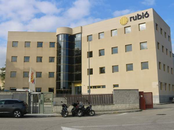 Fàbrica de Laboratoris Rubió, a Castellbisbal (Barcelona). Fàbrica de Laboratoris Rubió, a Castellbisbal (Barcelona).