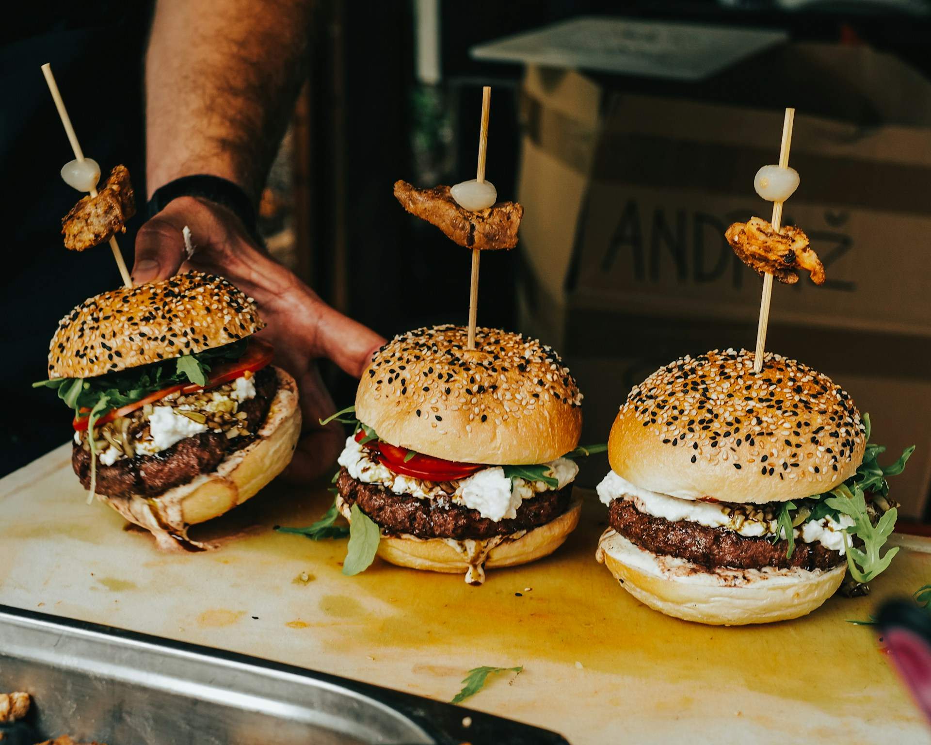 Hamburguesas caseras jugosas: el secreto para que no queden secas