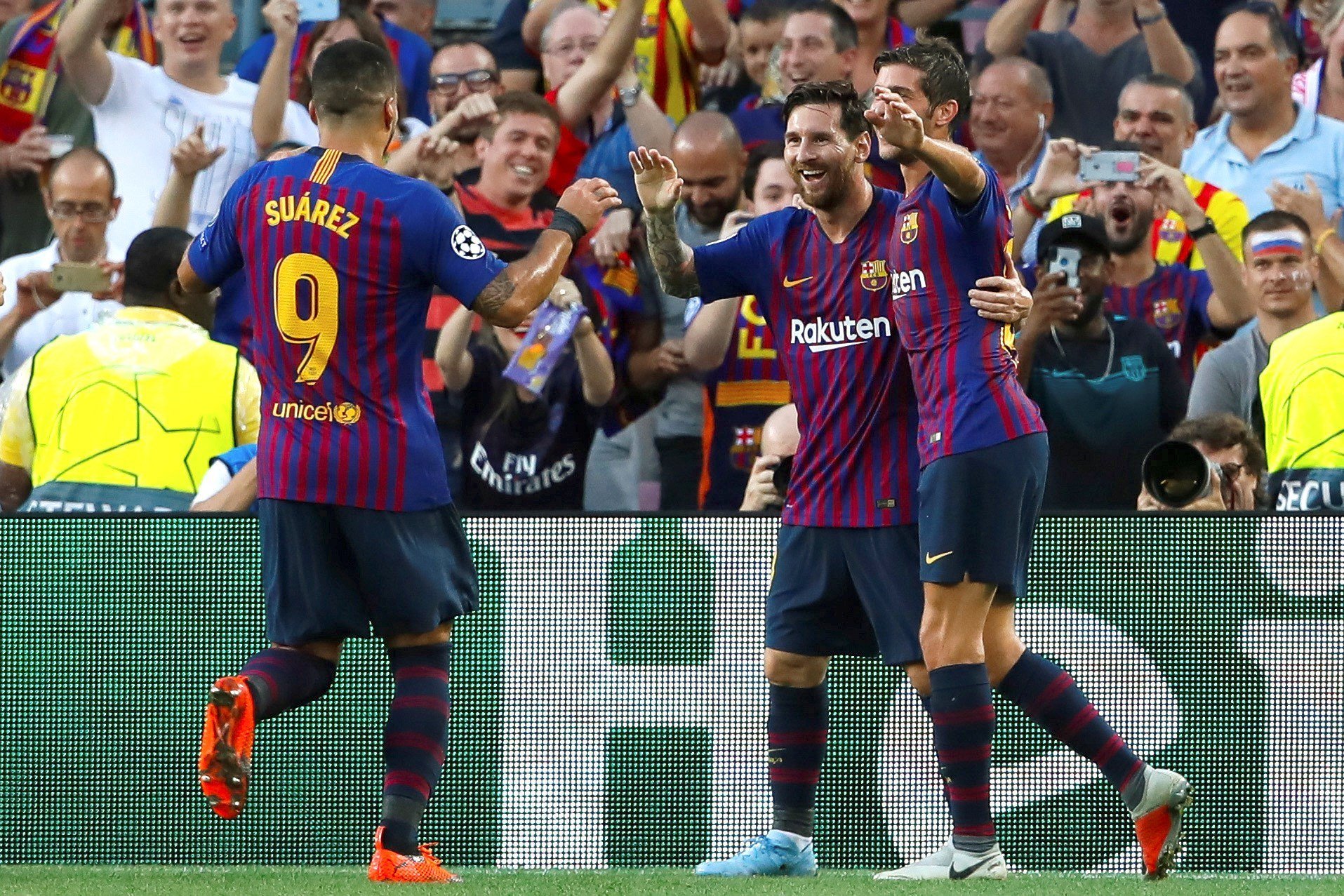 Messi presenta la candidatura del Barça (4-0)