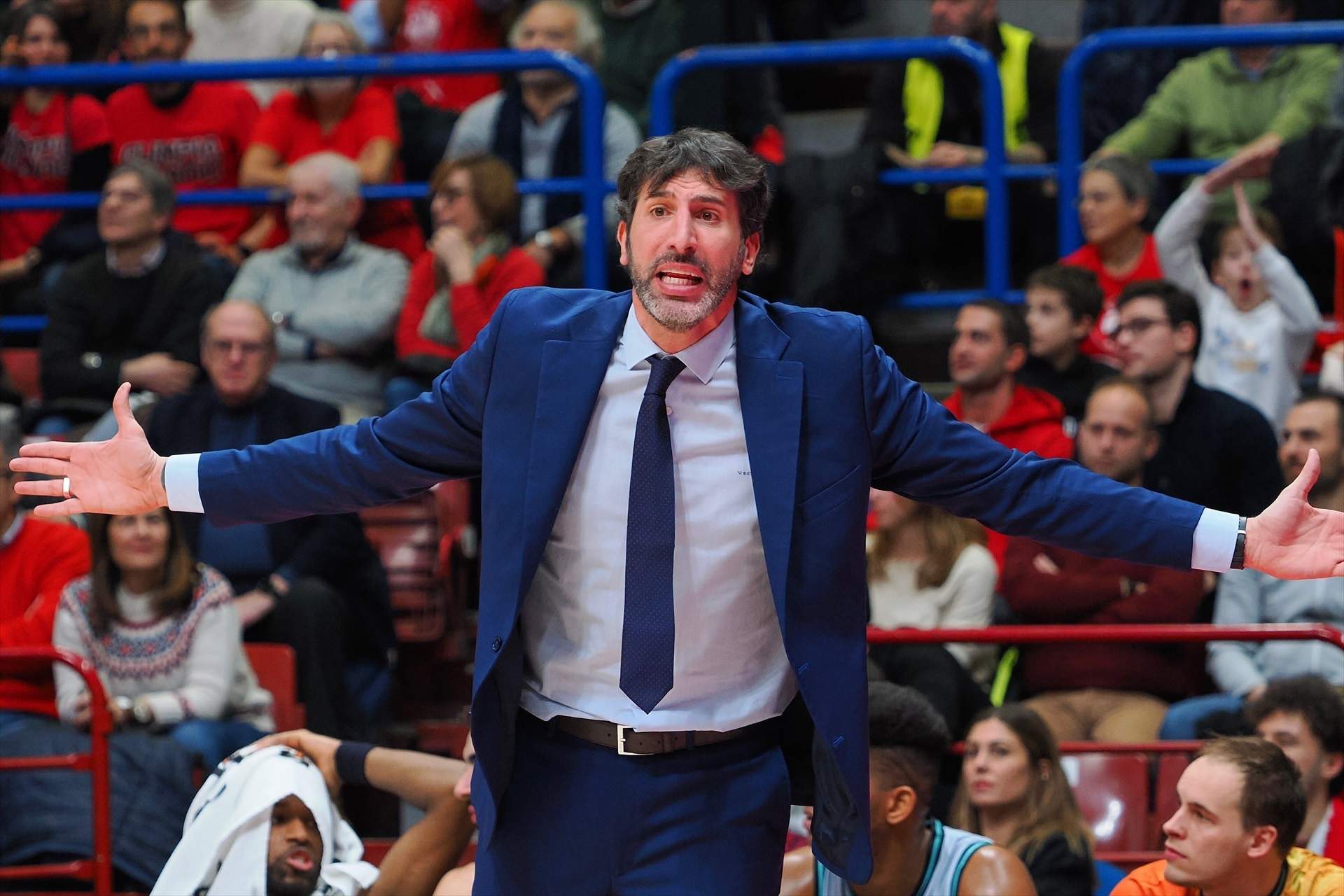 El catalán Àlex Mumbrú, hospitalizado tras conquistar el Eurobasket