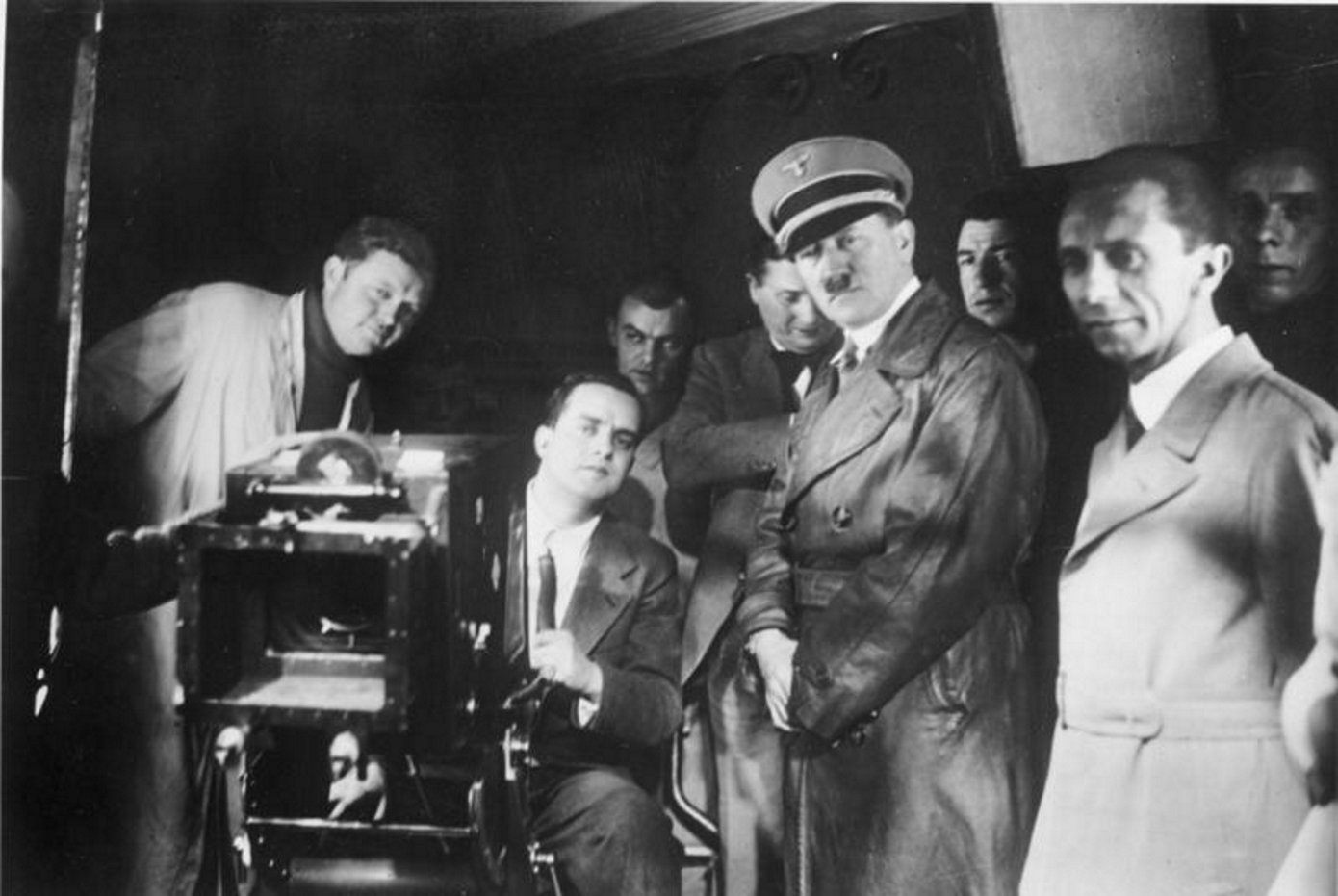 Núria Bou: "El cine español fue el más acartonado de los cines fascistas"
