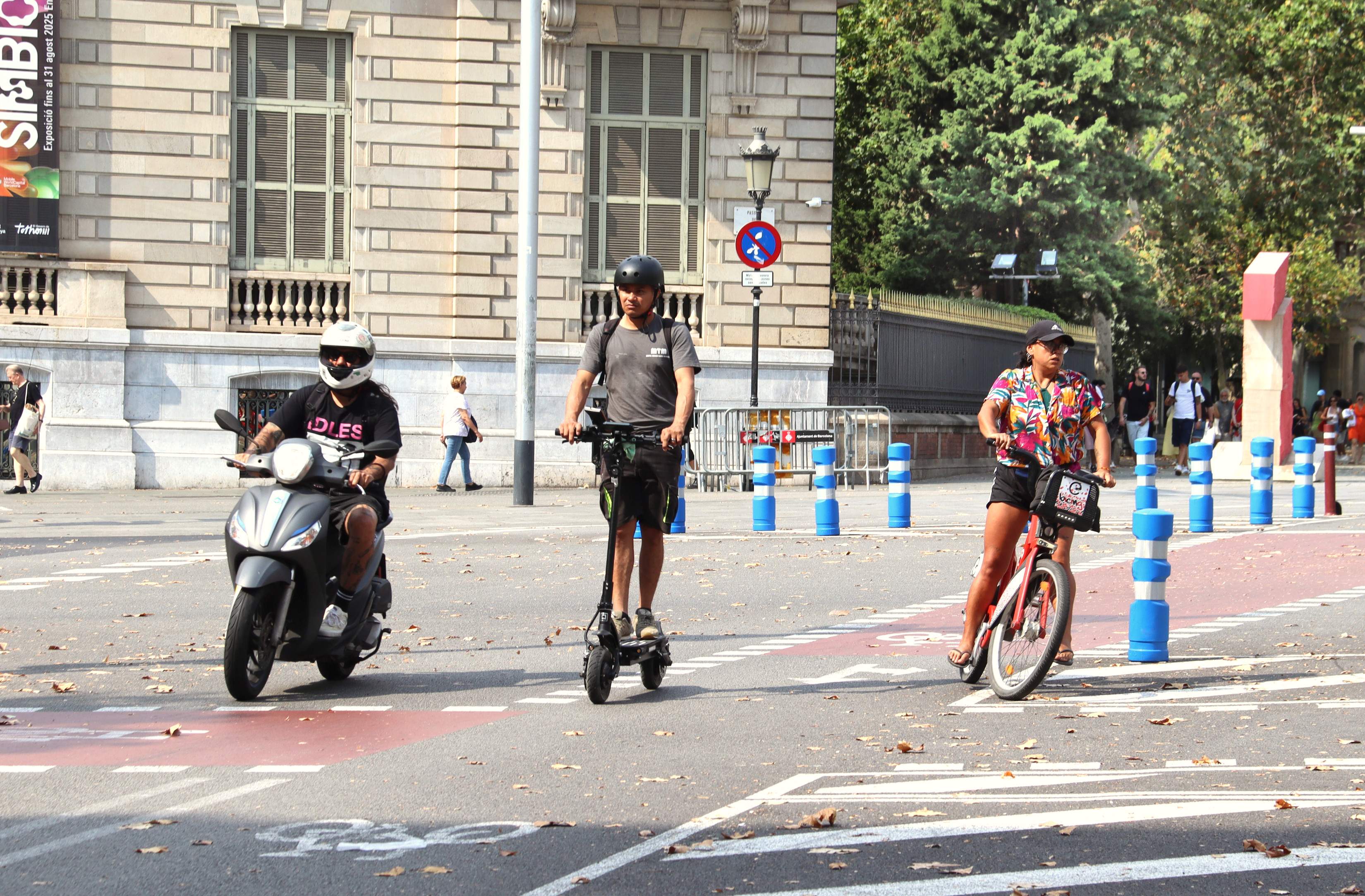 El boom de los patinetes eléctricos en Barcelona: conquistan el carril bici
