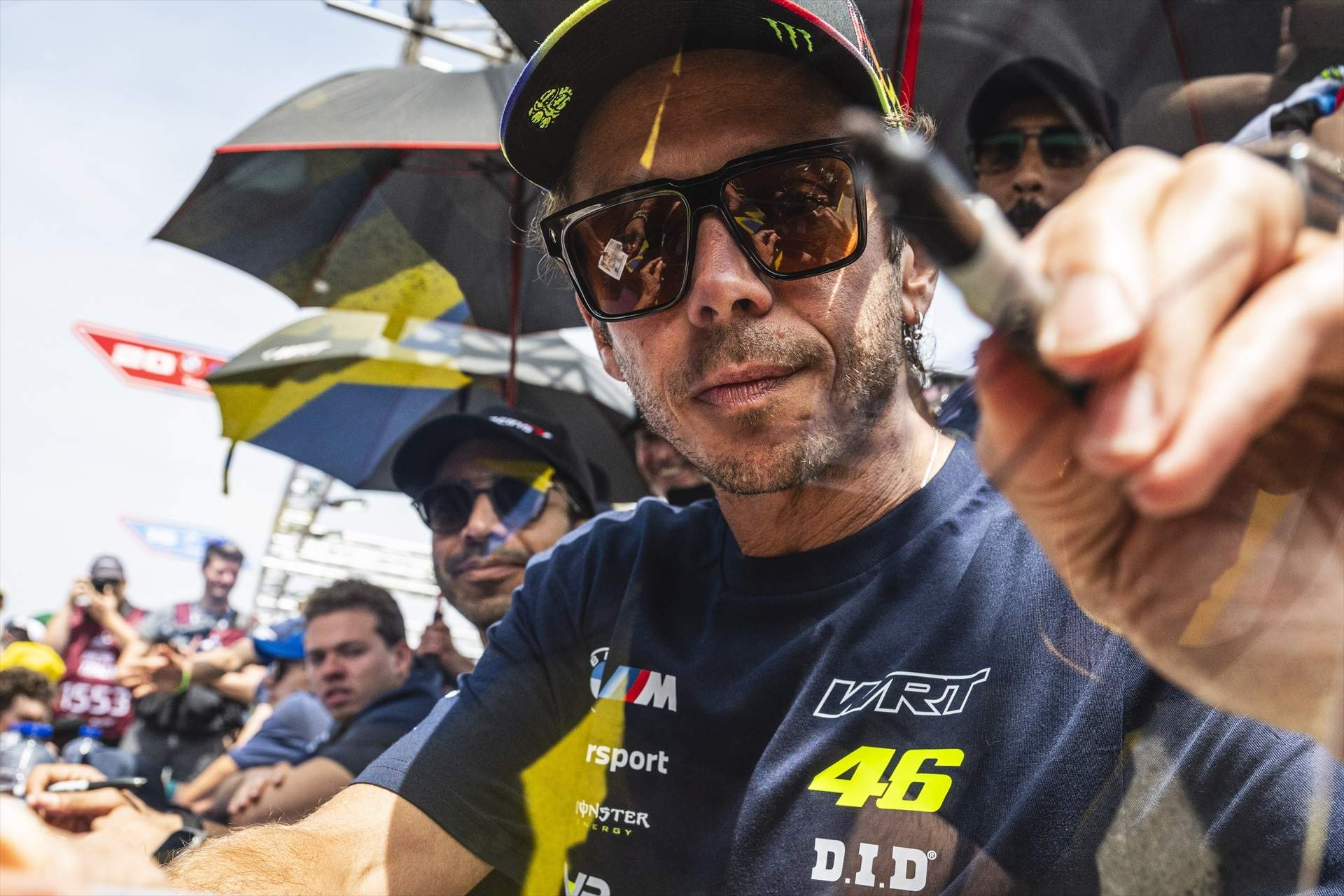 Valentino Rossi negocia a favor de Álex Márquez para perjudicar a Marc e iniciar una guerra entre hermanos