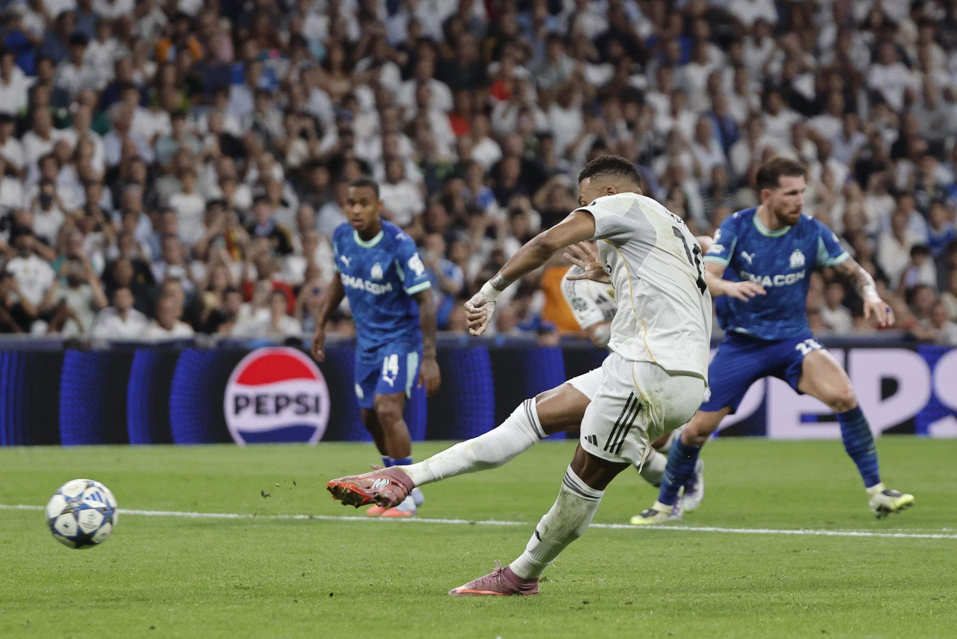 El Reial Madrid ja és l'equip amb més penals a favor de la història de la Champions League